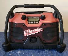 Milwaukee   Job Site Portable Radio   Powered By Rockford Fosgate   49-24-0200