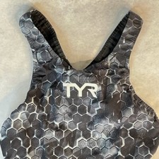 TYR AVICTOR サイズ26 2着 TYR AVICTOR サイズ26 2着