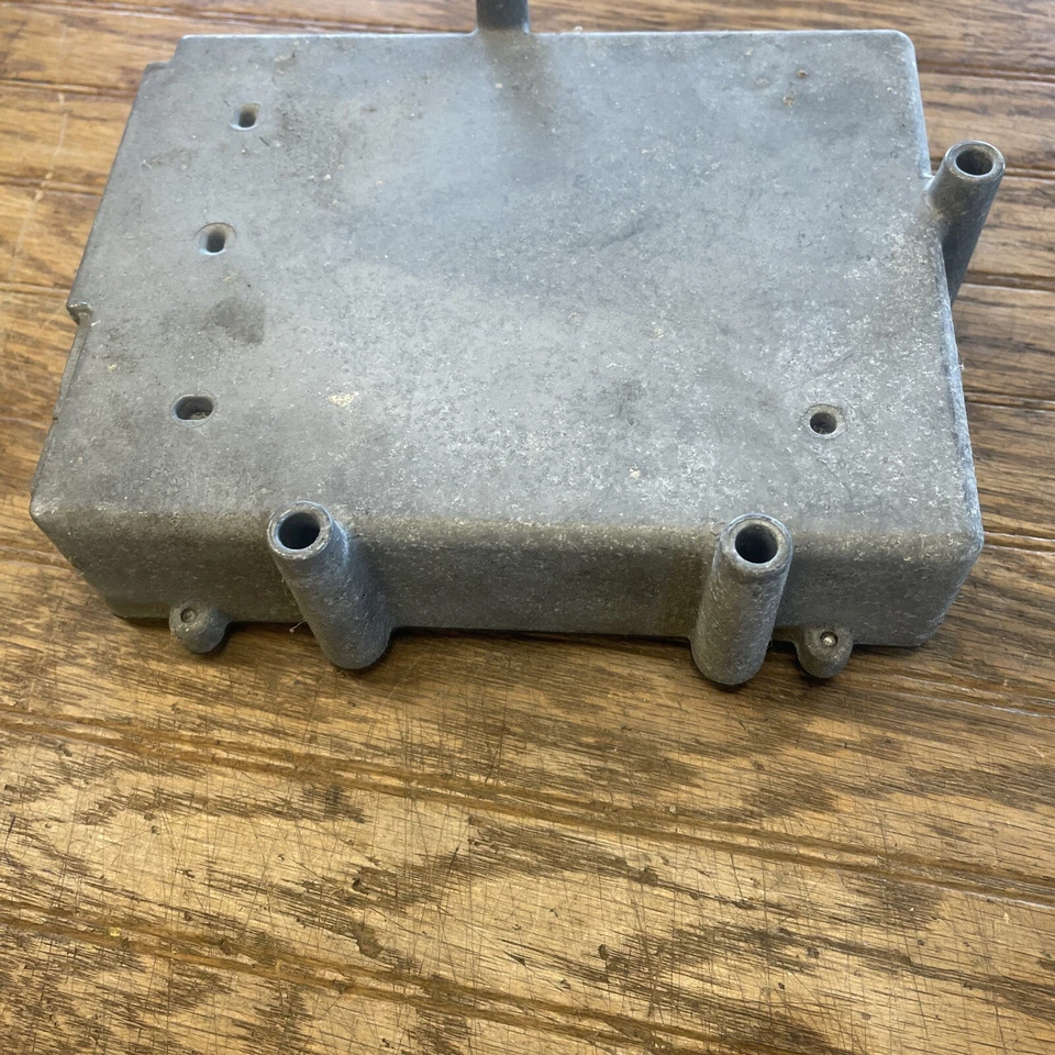 Módulo de control de transmisión Dodge Caravan Acclaim 90 Dayton 1989-1990 (3,0 L) Foto 4 de 4