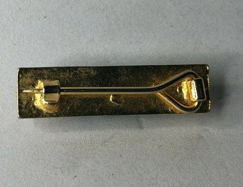 1960's School Sub prefect Red Enamel Badge 27 x 7 mm - Picture 2 of 3