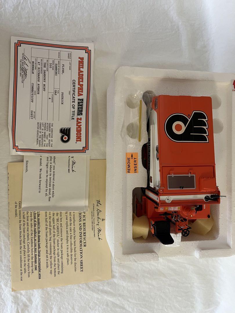 Dumbari Mint 1/24 Philadelphia Flyers ZAMBONI Diecast Car