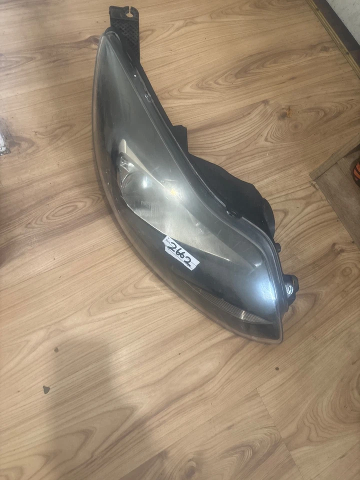 Правая фара Ford Focus Mk3 BM51-13W029-DK HONDA CR-V 2012-2015 - Изображение 2 из 4