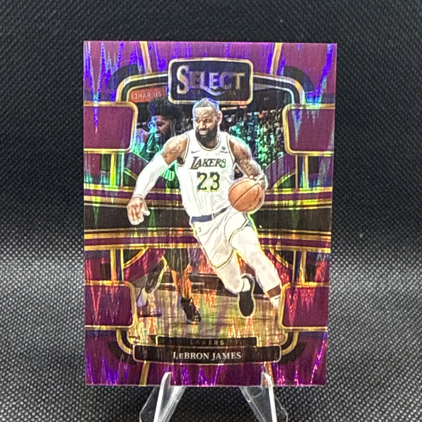 2023-24 Panini Select Concourse Purple Flash Prizm /175 LeBron James #66