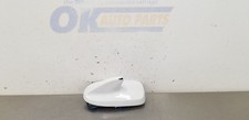 20 Ford Expediton Roof Mounted Shark Fin Antenna White 20 Ford Expediton Roof Mounted Shark Fin Antenna White