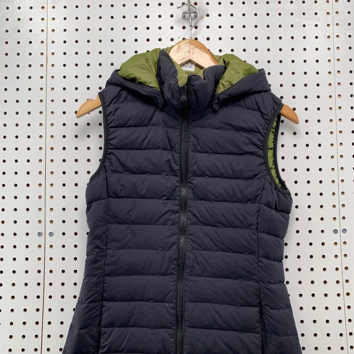 Burton Down Puffer Vest Womens Small Black AK Black Green Hooded