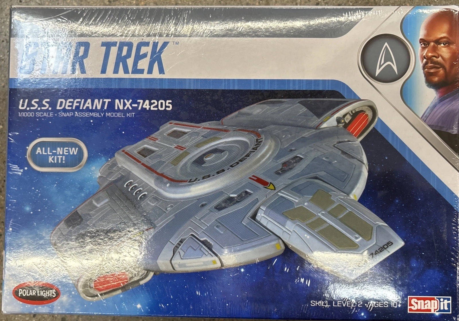 Snap It 1 25 Scale Model Kit Star Trek USS Defiant NX 74205 ALL NEW snap-it-1-25-scale-model-kit-star-trek-uss-defiant-nx-74205-all-new