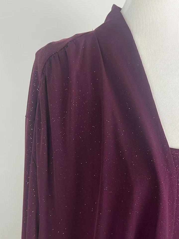 MAGGIE BARNES 3/4sl Suave Elástico Brillante Twofer (Tanque/Cárdigan) - 4X, Vino Foto 3 de 4