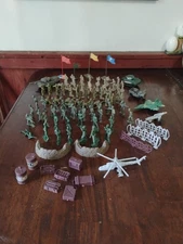 Vintage Lot Plastic Army Men Toy Soldiers Lot Tanks, Flags, Jeep and More