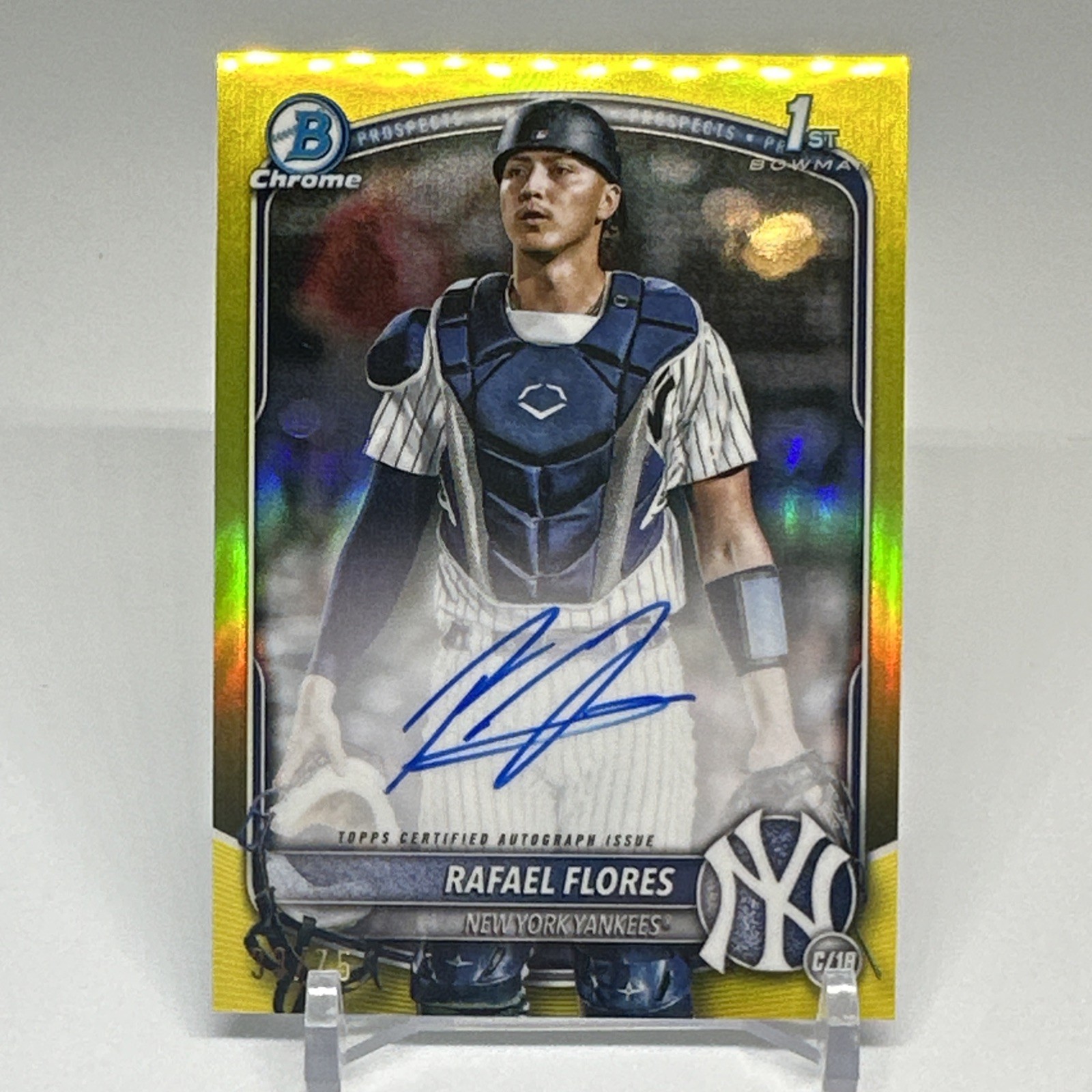 2025 Bowman Chrome Rafael Flores 1st Yellow Refractor Auto 33/75