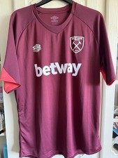 Umbro West Ham United Training Shirt XXL Never Worn