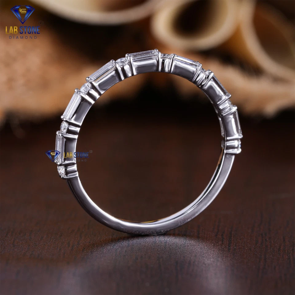 0.44 TDW Baguette & Round Lab Grown Diamond Band 18k White Gold - Image 4 of 4