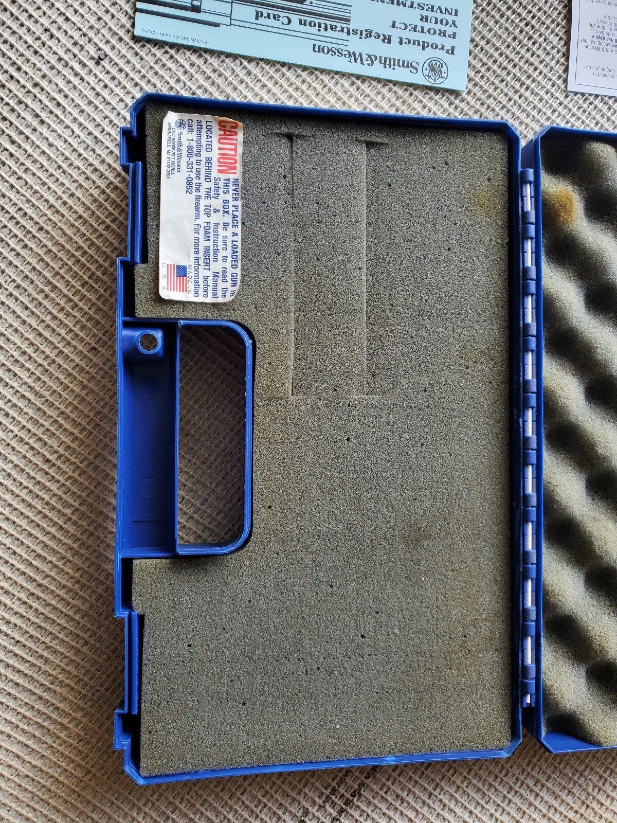 S&W Smith & Wesson Original Medium Factory Pistol Case w/ manual