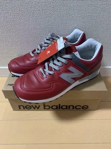 m576 red