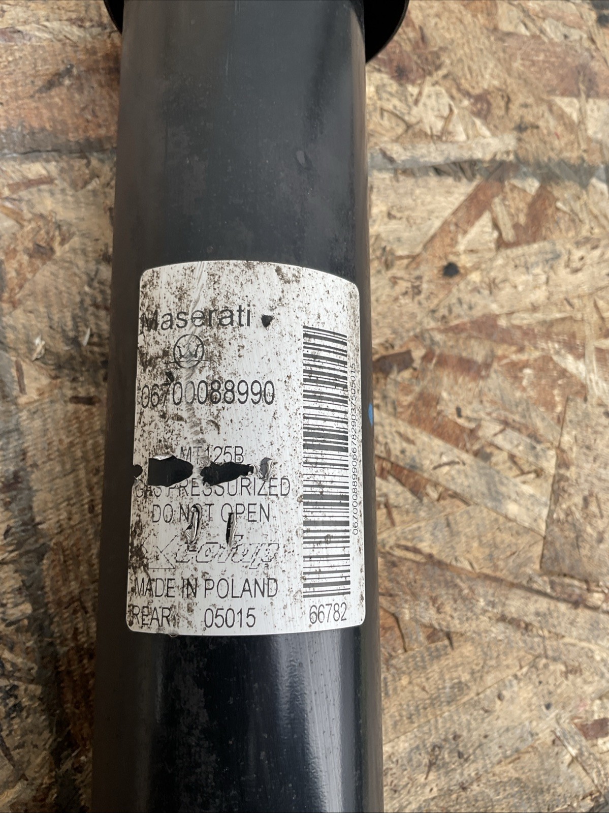 Maserati Ghibli 2014-2017 Rear Left Air suspension strut P/N 06700088990