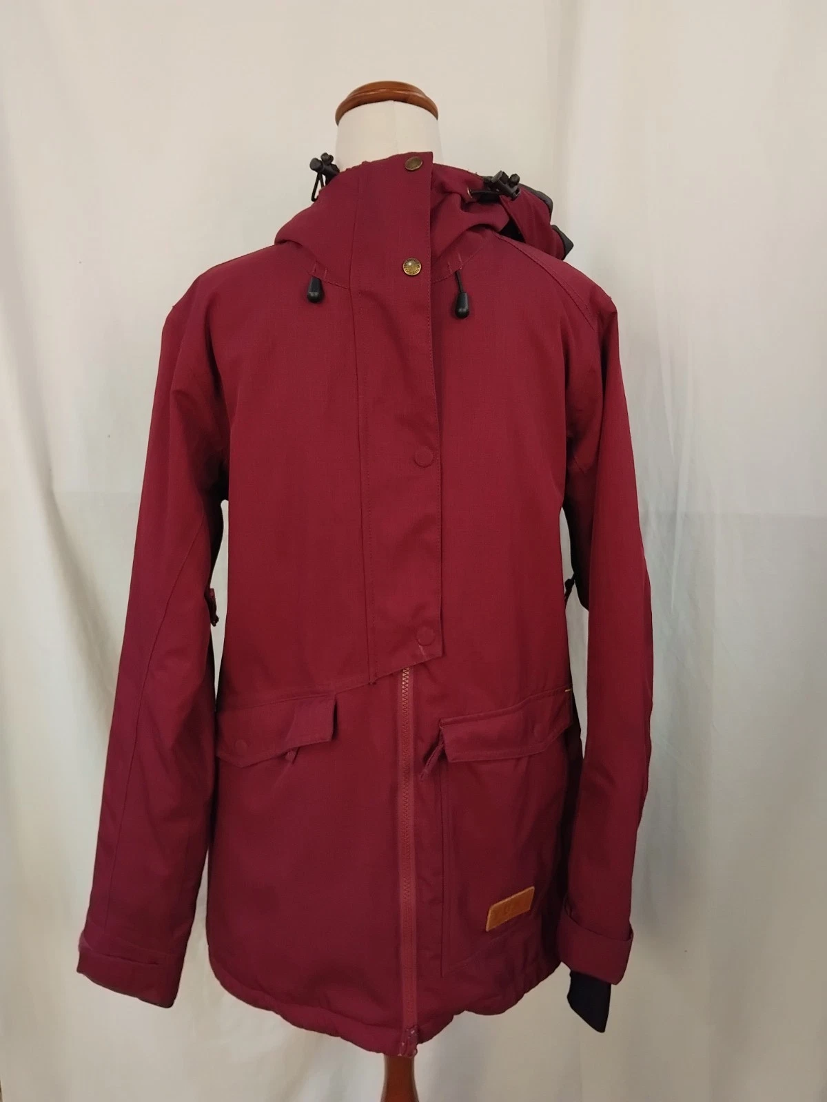 Yuki Threads Burgundy Waterproof Snow Jacket Small
Opens in a new window or tab