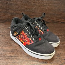 Heelys Pro 20 Print Youth Skate Shoes Size 2 Black Red Flame Wheel HES10337
