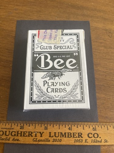 COLLECTIBLE TREASURE ISLAND CASINO PLAYING CARDS LAS VEGAS, NEVADA SEALED !!