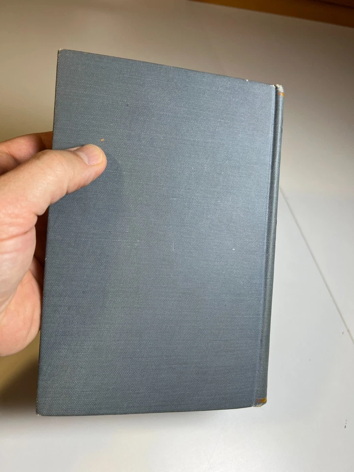 MAGICIANS' HAND BOOK  1902 CONJURING MAGIC TRICKS ILLUSIONS 1902 1st Ed - Image 4 of 4