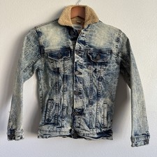 FWRD Denim Jacket Fuzzy Collar And Distressed Denim Size Medium Jean Jacket