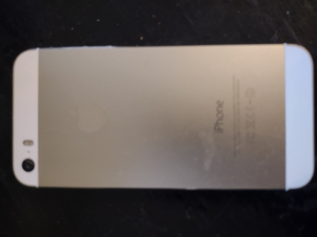 Apple iPhone シルバー 本体　32GB Apple iPhone 5 - 32 GB - White & Silver (Verizon) for sale