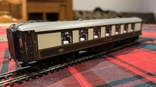 Hornby R4427 Pullman 3rd Class Car No. 66 With Working Lights Unboxed - READ