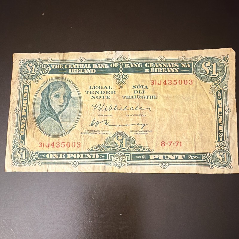 Ireland 1971 £1 One Pound Central Bank of Ireland Banknote Circulated
