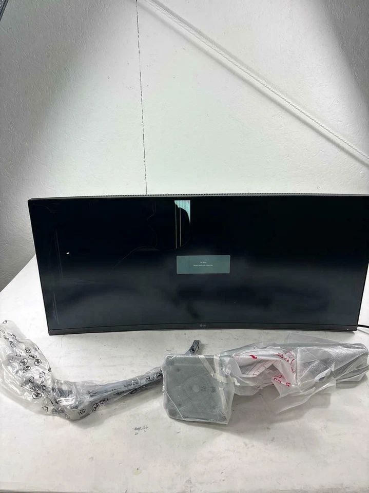 LG UltraWide QHD 34-Inch Curved Computer Monitor 34WQ73A-B, IPS (LCD DAMAGED) - Image 3 of 4