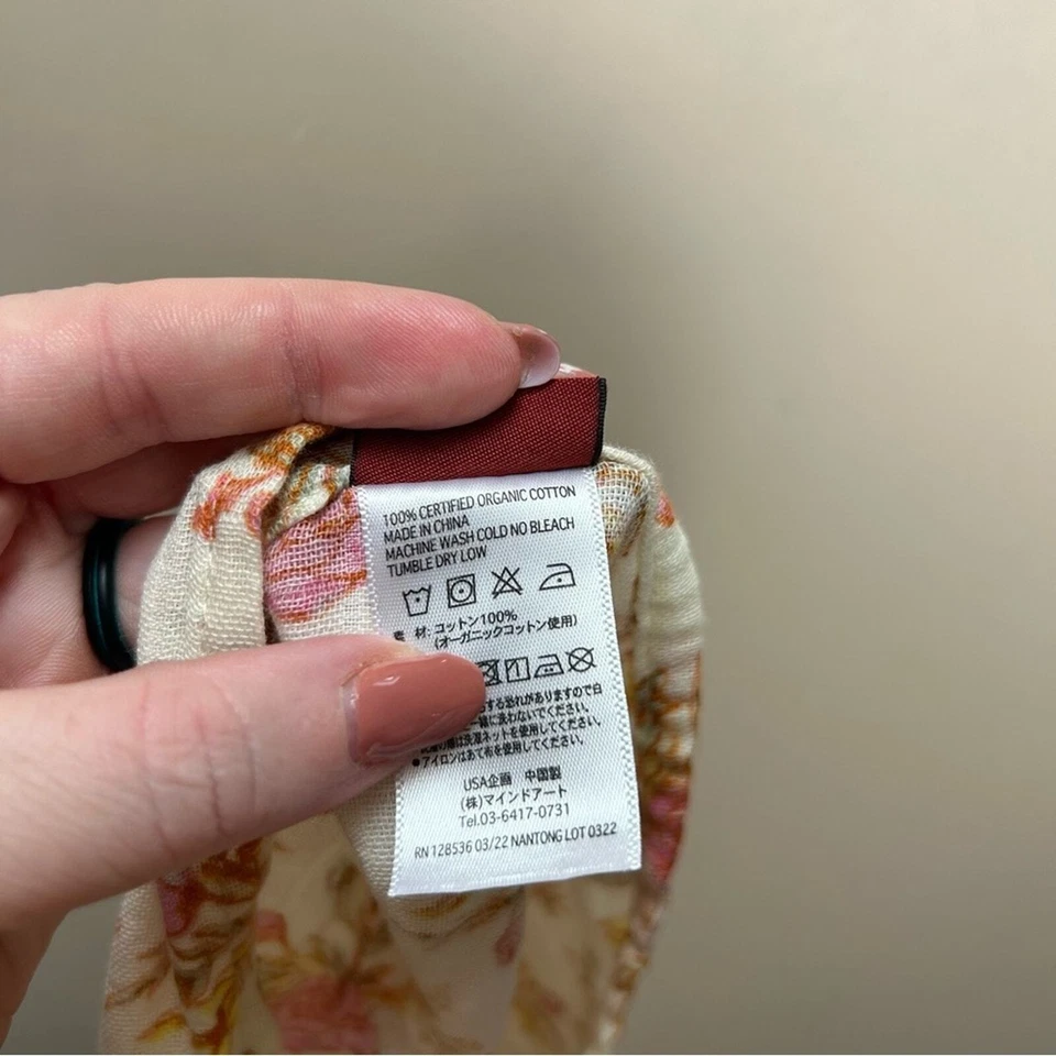 Milkbarn复古花卉有机棉薄纱襁褓毯 — 第 4/4 张图片