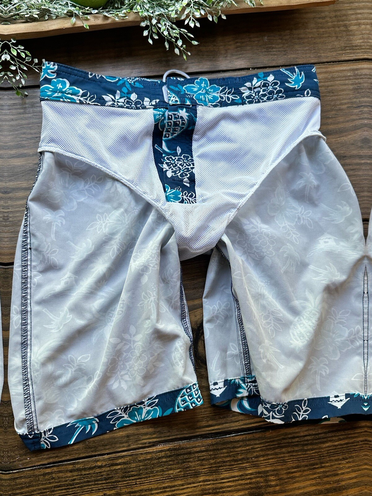 Picture 5 of 22
