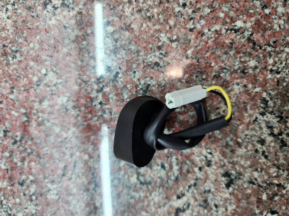 [NUEVO] 2006-2008 Yamaha YZF-R1 R6 R6S Luz Humo LED Montaje Rasante Señal de giro Foto 2 de 3