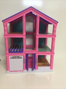 kids connection doll house