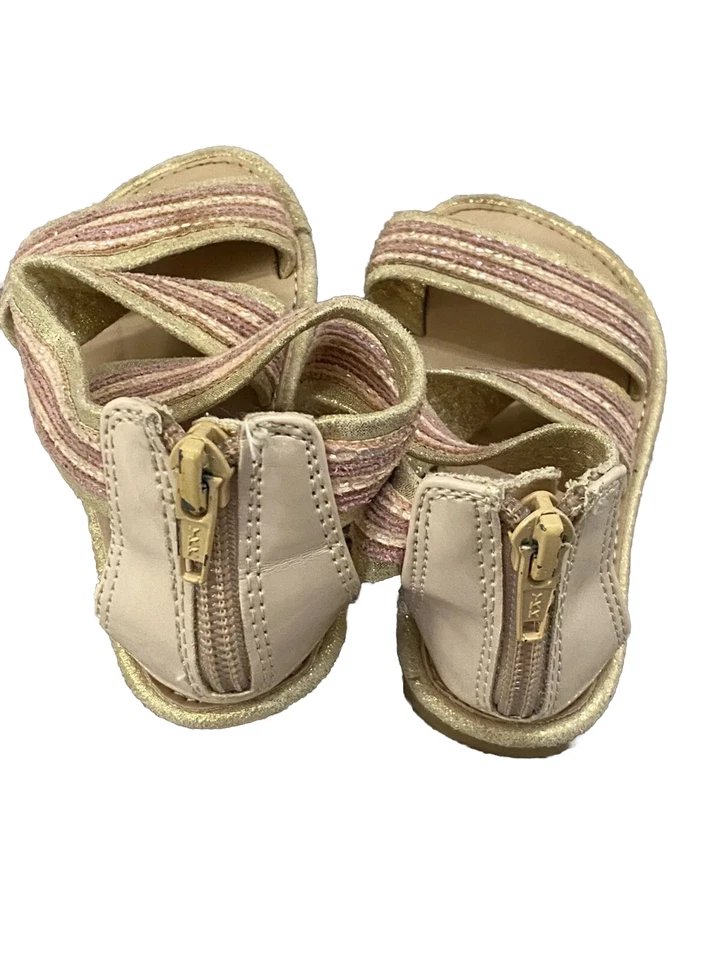 Maggie and Zoe Rosa y Dorado Niño Pequeño Talla 6 Sandalia Zapatos Cremallera Punta Abierta Niñas Foto 3 de 4