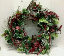 Frontgate grandinroad Newberry Holly Bell Christmas Ornament Wreath 32" 46431