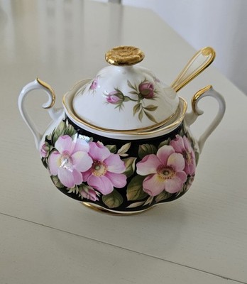 Royal Albert Provincial Flowers Zuckerdose ''Alberta Rose'' , Bone China England