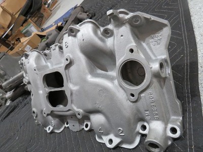 70-71 GM Alum Rect Port Intake Manifold #3963569---LS6 454/L78 396