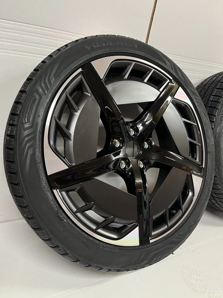 NEU Original Cupra Born K11 20" Ganzjahresräder Winter 10E601025E NEU Hurricane - Bild 2 von 4