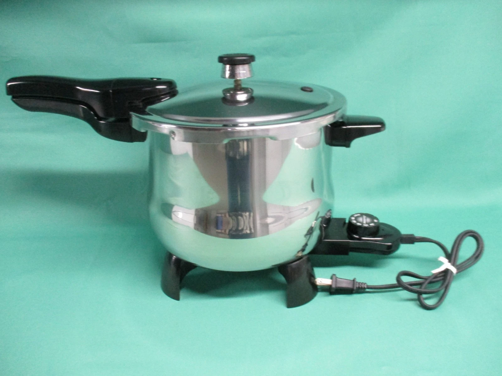 Presto SS 6 Qt. Electric Pressure Cooker Model 02160 Instruction Manual Recipes
Opens in a new windo