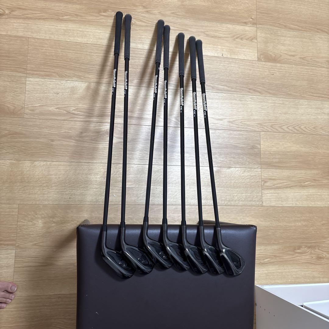 Titleist T200 Black Limited 5-PW Iron Set with Dynamic Gold S200 Steel Shafts