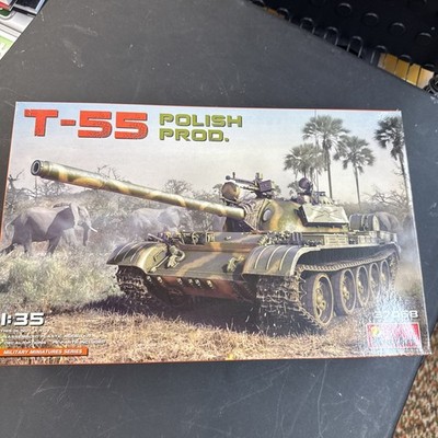 Miniart 37068 1/35 T-55 Polish Production Tank