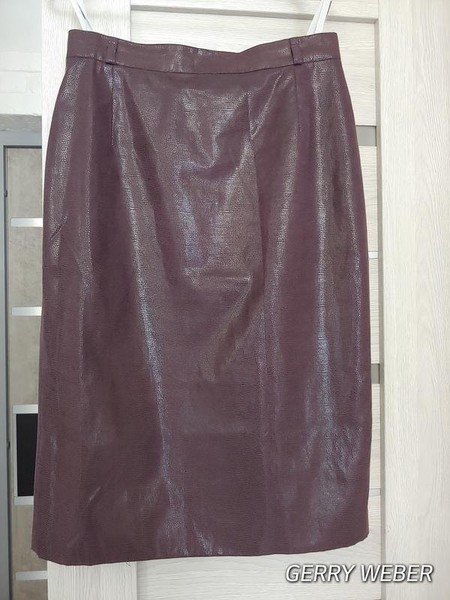 Women Gerry Weber Skirt Purple Suede L