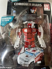 Transformers Combiner Wars Protectobot First Aid Combiner Defensor SEALED