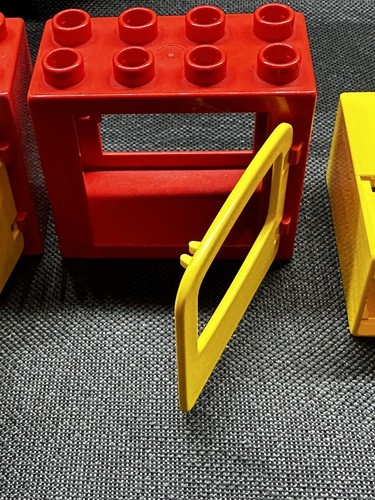 Vintage LEGO 1980's Duplo 3 Door/ Window Pieces, 2 Red & 1 Yellow, - Picture 19 of 22