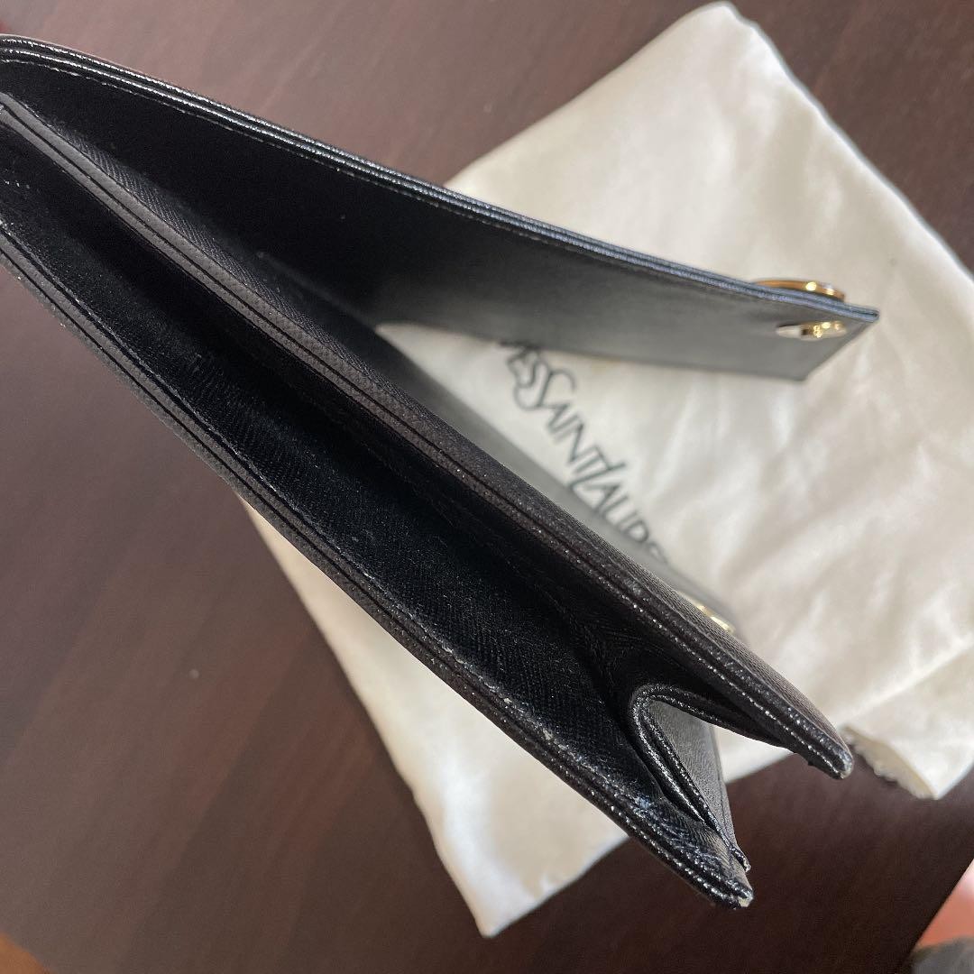 SAINT LAURENT s borsa