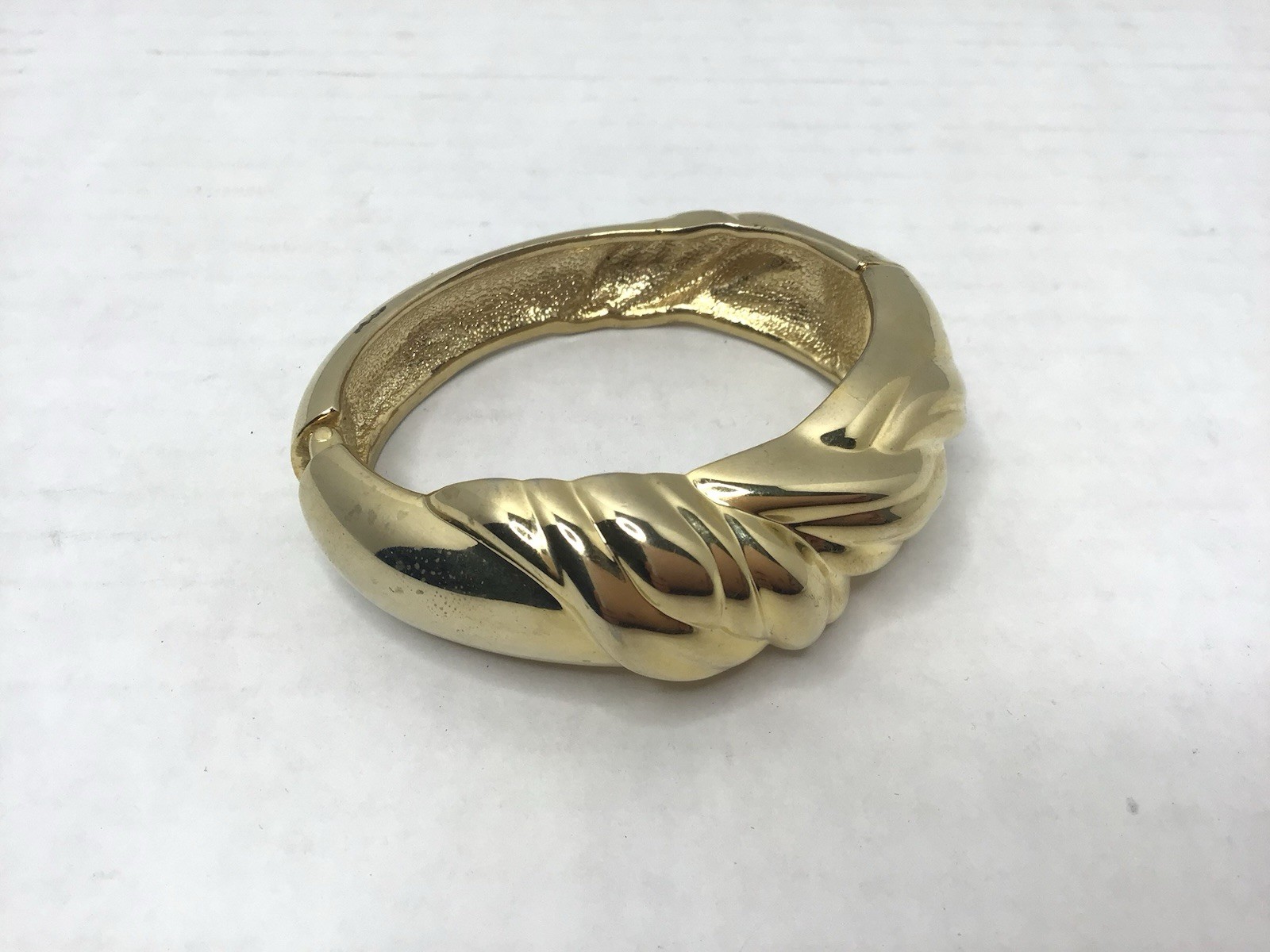 Vintage Hinged Spring Chunky Bangle Bracelet Gold… - image 1