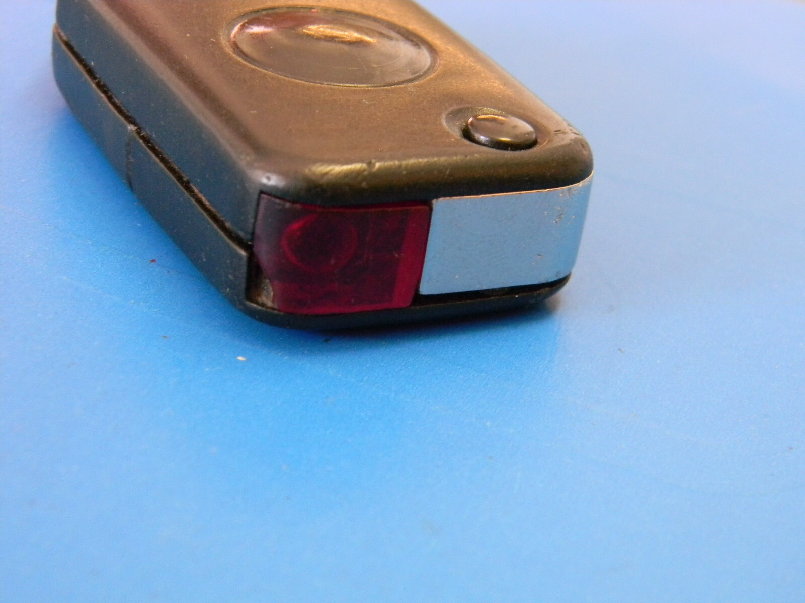 MERCEDES BENZ Remote Fob 2107601306 Flip Key Keyless Entry 1 