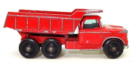 LESNEY MATCHBOX NO. 48 DODGE DUMPER TRUCK - Picture 2 of 3