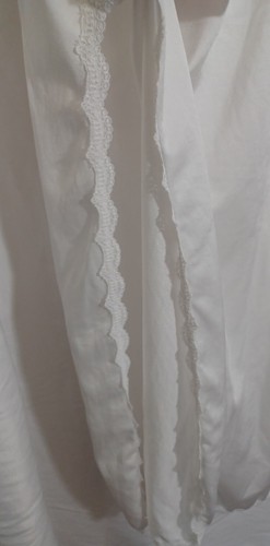 Full length Slip White Nylon and Lace Size Medium side slits - Foto 3 di 4