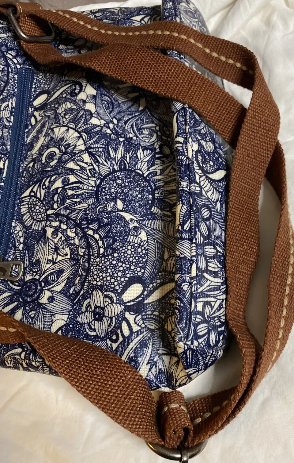 Sakroots Basic Crossbody Double Zip Adjustable St… - image 9