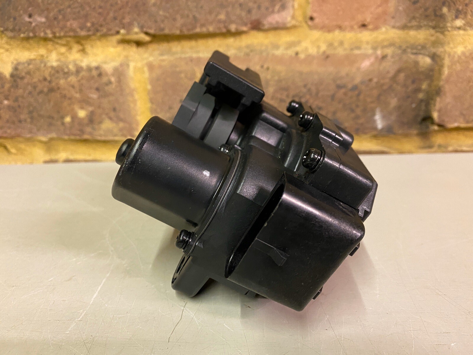 Genuine HarleyDavidson Exhaust ACTUATOR Softail Dyna Touring 0716