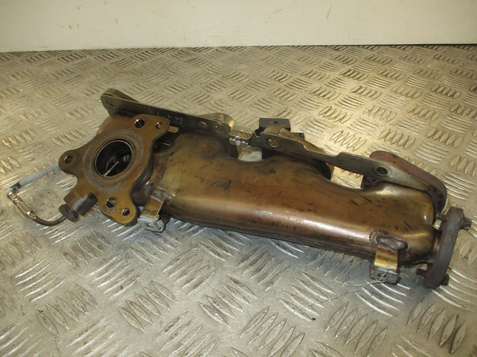 Mercedes GLC 250 2018 4 Matic 2,1 CDi 651,921. Colector de escape PP65114027 35K Foto 4 de 4